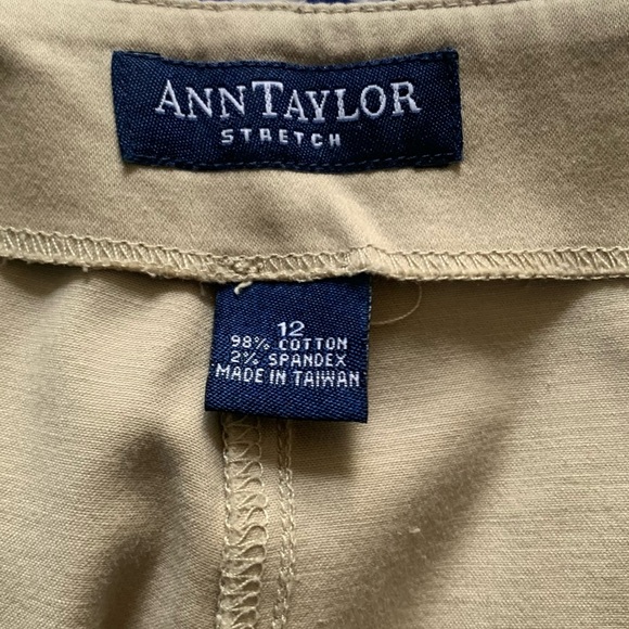 Ann Taylor relaxed stretch casual khaki tan capri pants cotton/spandex size 12 - Picture 3 of 6
